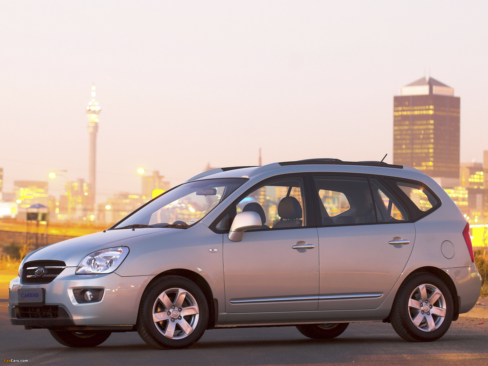 kia_carens_2006-2013