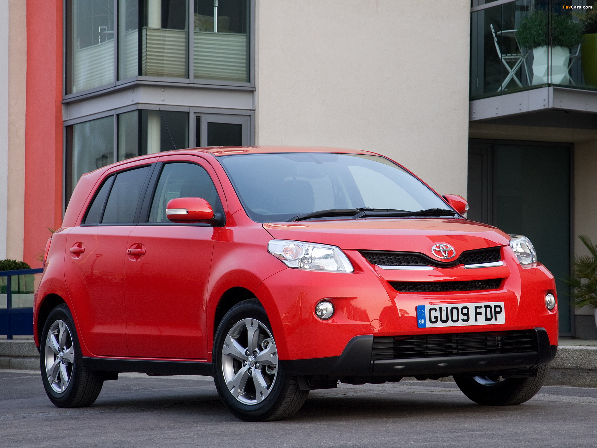toyota_urban_cruiser_2009-2014