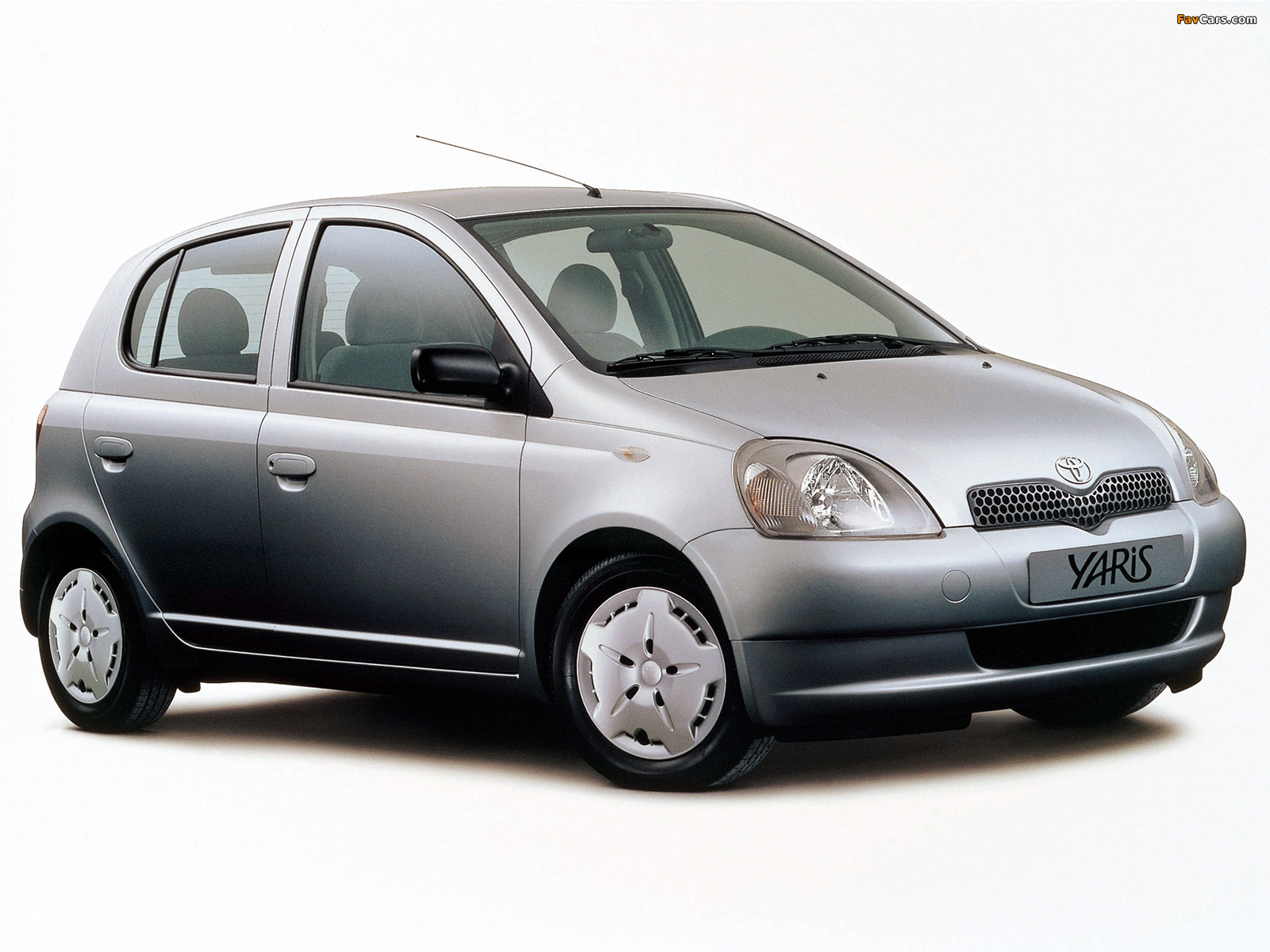 toyota_yaris_5doors_1999-2006