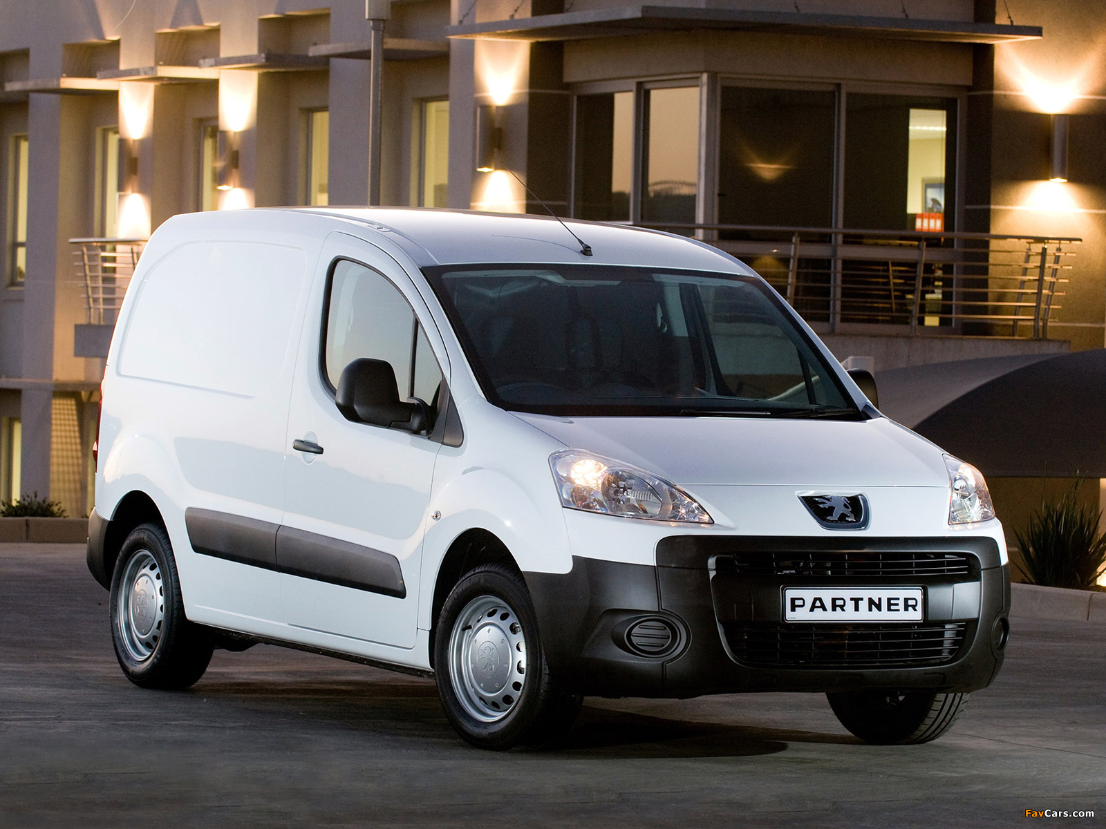 wallpapers_peugeot_partner_2008_2018